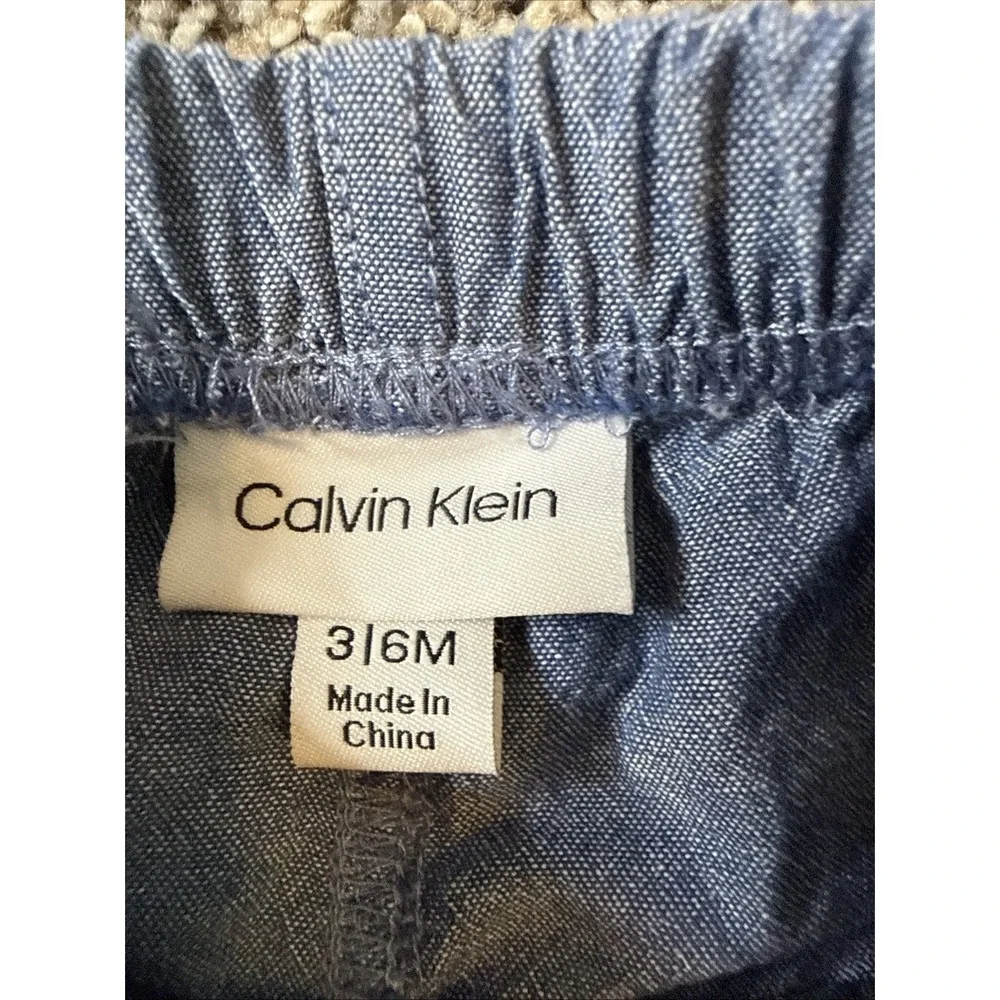 Calvin Klein Boys 2 Piece Blue Striped‎ Short Set Size 3/6 Months